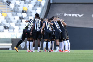 Sub-20 do Galo enfrenta Atlético-GO em jogo decisivo