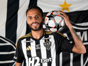 Alexsander é o novo reforço do Galo!- Foto: Paulo Henrique França