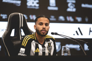 Alexsander é apresentado no Galo: “Mentalidade vencedora”