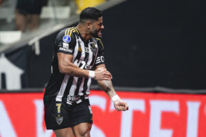 Hulk vira o maior artilheiro da Arena MRV!