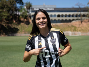 Isa Freitas é o novo reforço das Vingadoras!