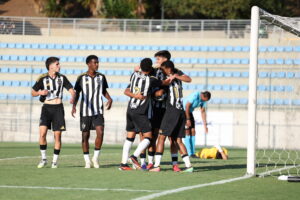 Galinho bate Atlético-GO e fica perto da vaga no Brasileirão Sub-17