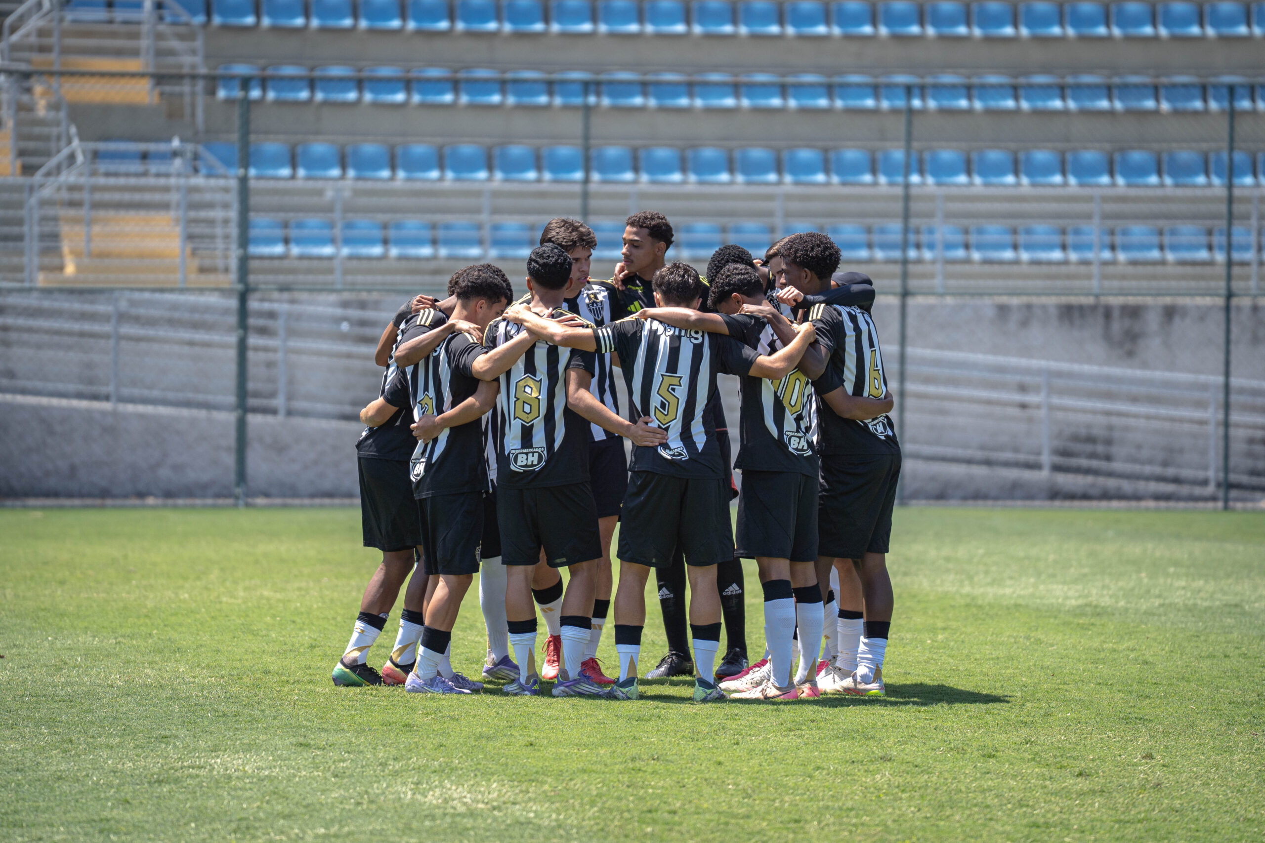 Equipe Sub-17 pode conquistar título com 100% de aproveitamento no Ocotogonal Final do Estadual. Foto: Fábio Pinel / Atlético