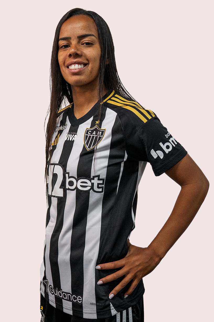 Foto meio-campista Maiara