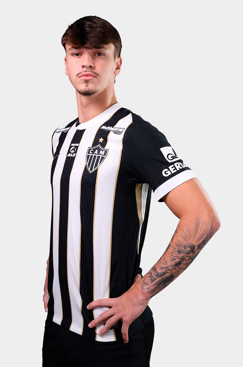 Foto zagueiro Vitão