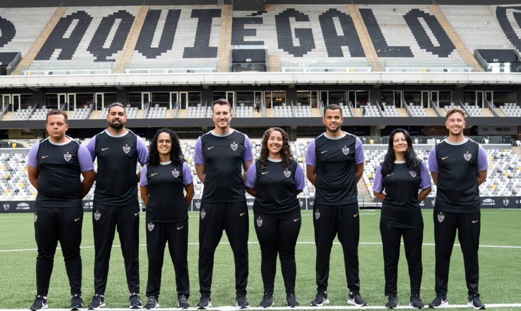 Luan Vinícius - Treinador de Goleiras|Lucas Fonseca - Auxiliar Técnico| Marcela Magalhães - Supervisora| Leandro Formigoni - Treinador| Rayssa Miranda - Fisioterapeuta| Tiago Nunes - Analista de Desempenho| Rose Lemos - Roupeira| Pedro Balsamão - Preparador físico