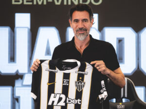 Eduardo Domínguez é apresentado no Galo: “Encontrar o equilíbrio”