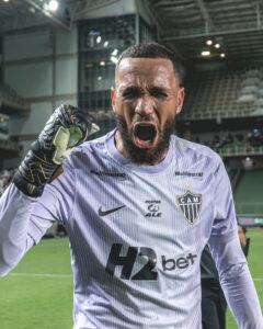 Everson chega a 20 pênaltis defendidos pelo Galo!