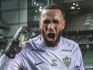 Everson chega a 20 pênaltis defendidos pelo Galo!