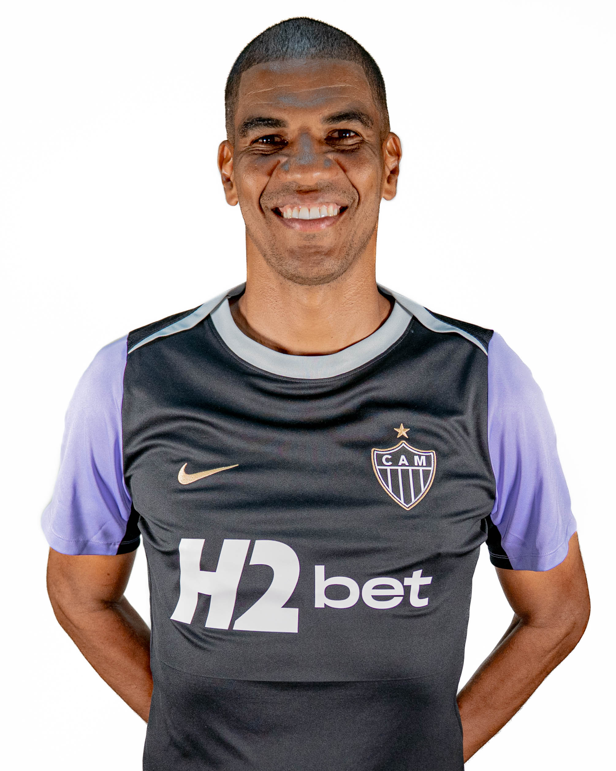 Foto do Auxiliar Técnico Leonardo Silva