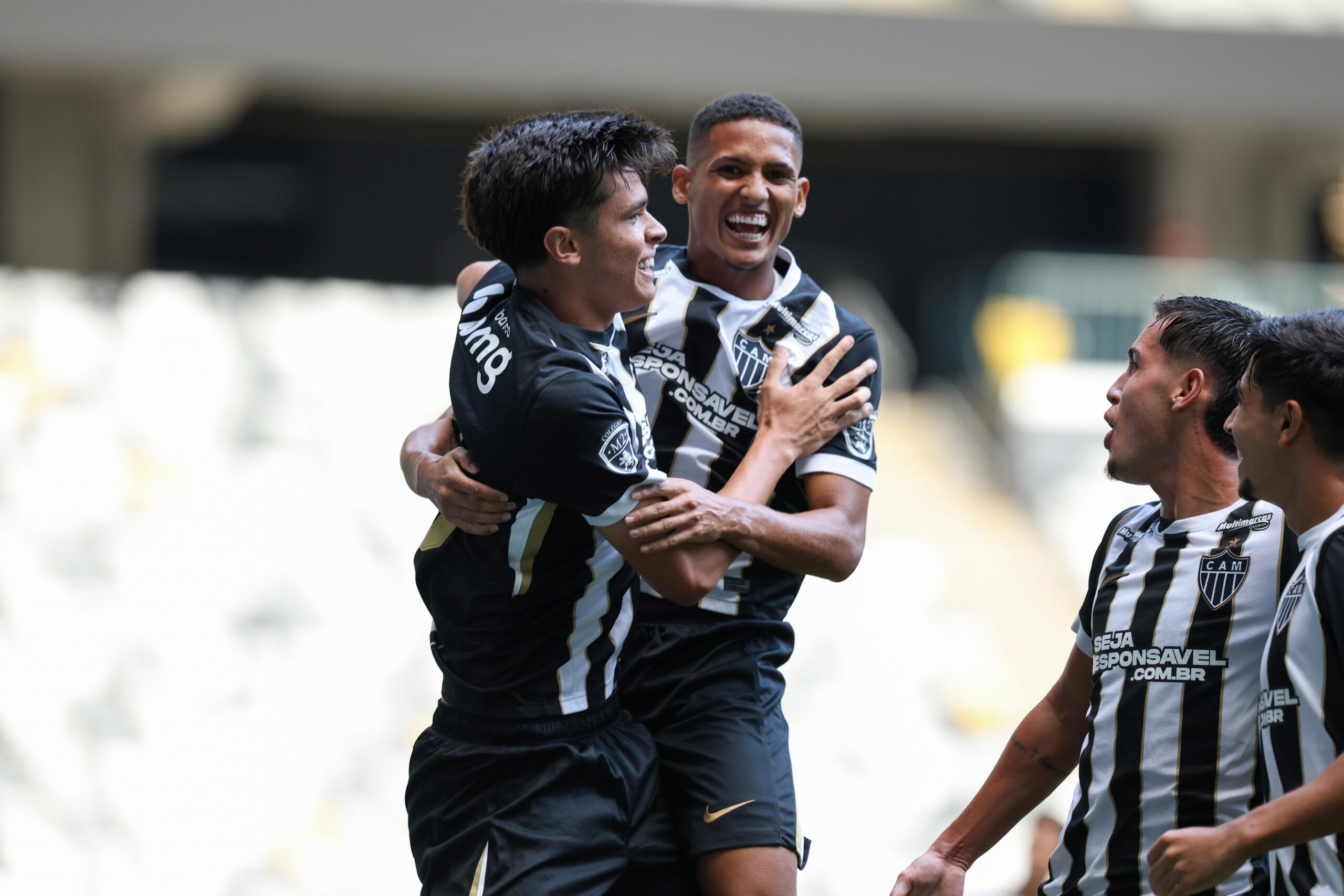 Atacante Jonatas comemora gol sobre o Novorizontino, pelo Campeonato Brasileiro Sub-20. Foto: Daniela Veiga / Atlético