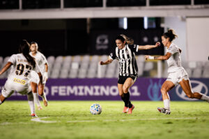 Vingadoras somam ponto importante fora de casa