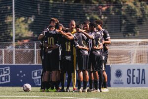 Galinho luta, mas perde invencibilidade no Estadual