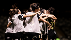 Vingadoras vencem o Vitória e avançam na Copa do Brasil