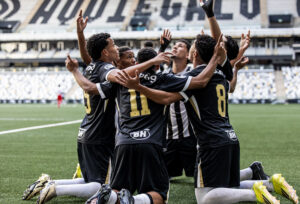 Sub-17 recebe Palmeiras pelo Brasileiro