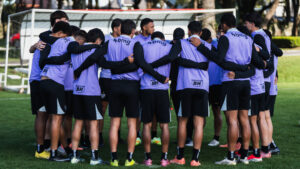 Sub-20 encara Coritiba pelo Brasileiro