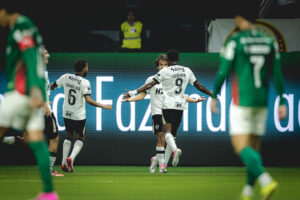 Galo quebra invencibilidade do Palmeiras como mandante