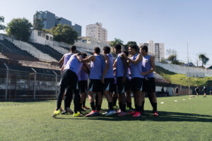 Sub-17 enfrenta São Paulo pelo Brasileiro
