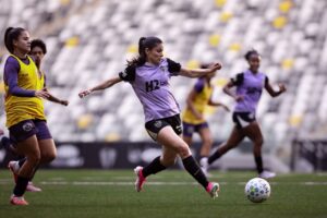 Vingadoras realizam jogo-treino na Arena MRV visando sequência da temporada