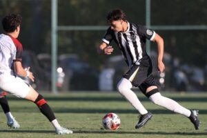 Sub-17 perde para Athletico Paranense