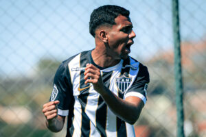 Crias do Galo derrotam Athletic no Estadual Sub-15 e Sub-17