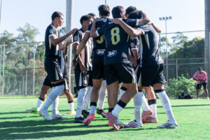 Crias do Galo vencem o Coimbra pelo Campeonato Mineiro Sub-20