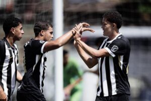 Galo garante 2ª melhor campanha do Estadual Sub-15 e Sub-17