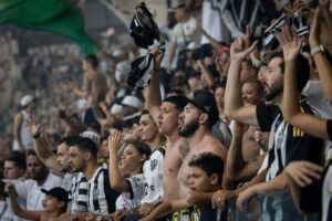 Pacote de ingressos garante presença no jogo contra o Santos