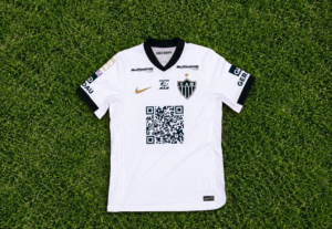 Em formato inédito no Clube, Galo leva Manto da Massa para a camisa do jogo