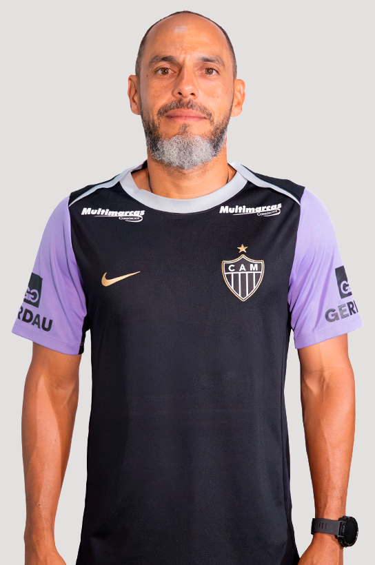 Foto do Preparador Físico Ricardo Seguins